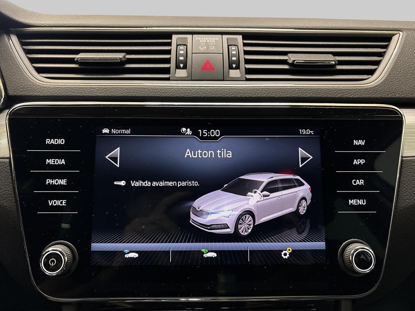 SKODA Superb 2023