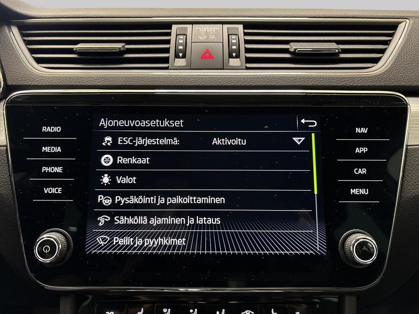 SKODA Superb 2023