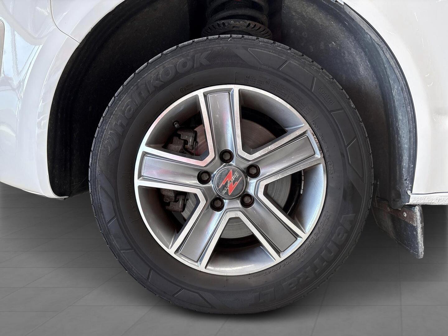 VOLKSWAGEN Caravelle 2012