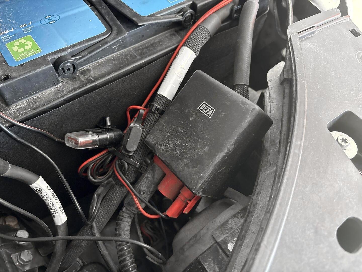 VOLKSWAGEN Caravelle 2012