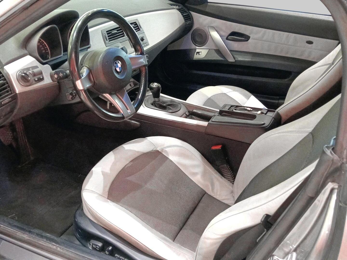 BMW Z4 2003
