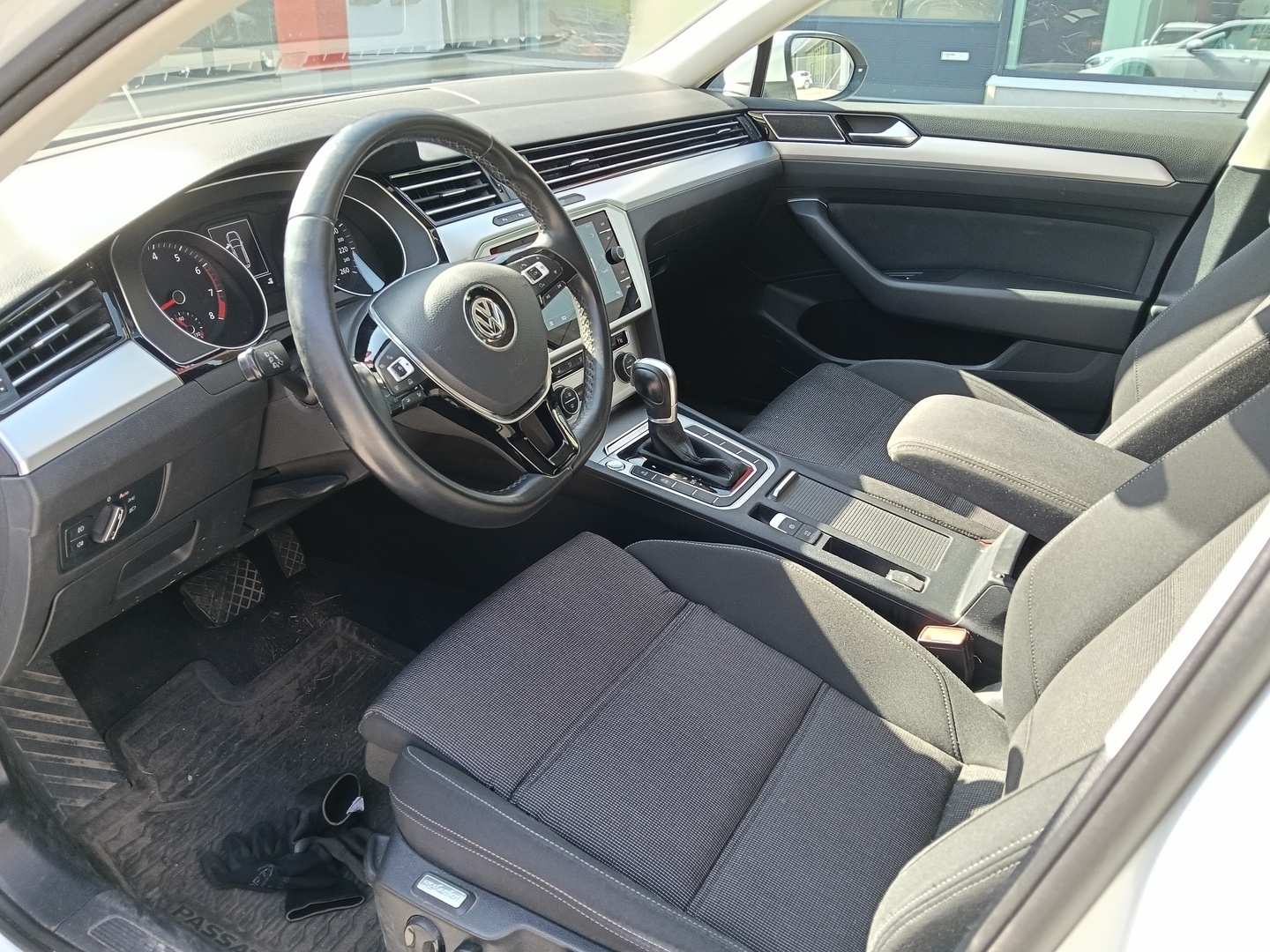 VOLKSWAGEN Passat 2018