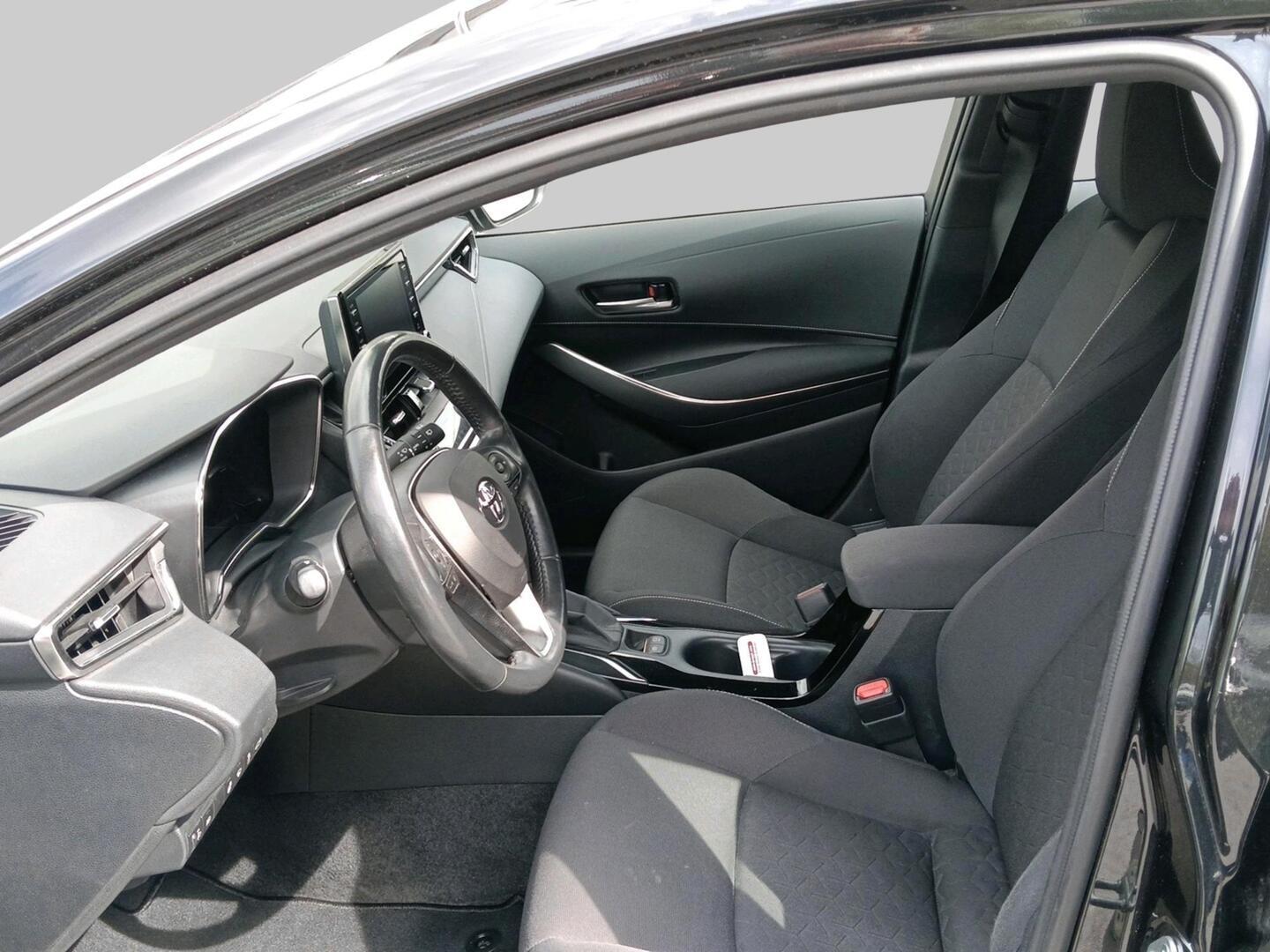 TOYOTA Corolla 2021