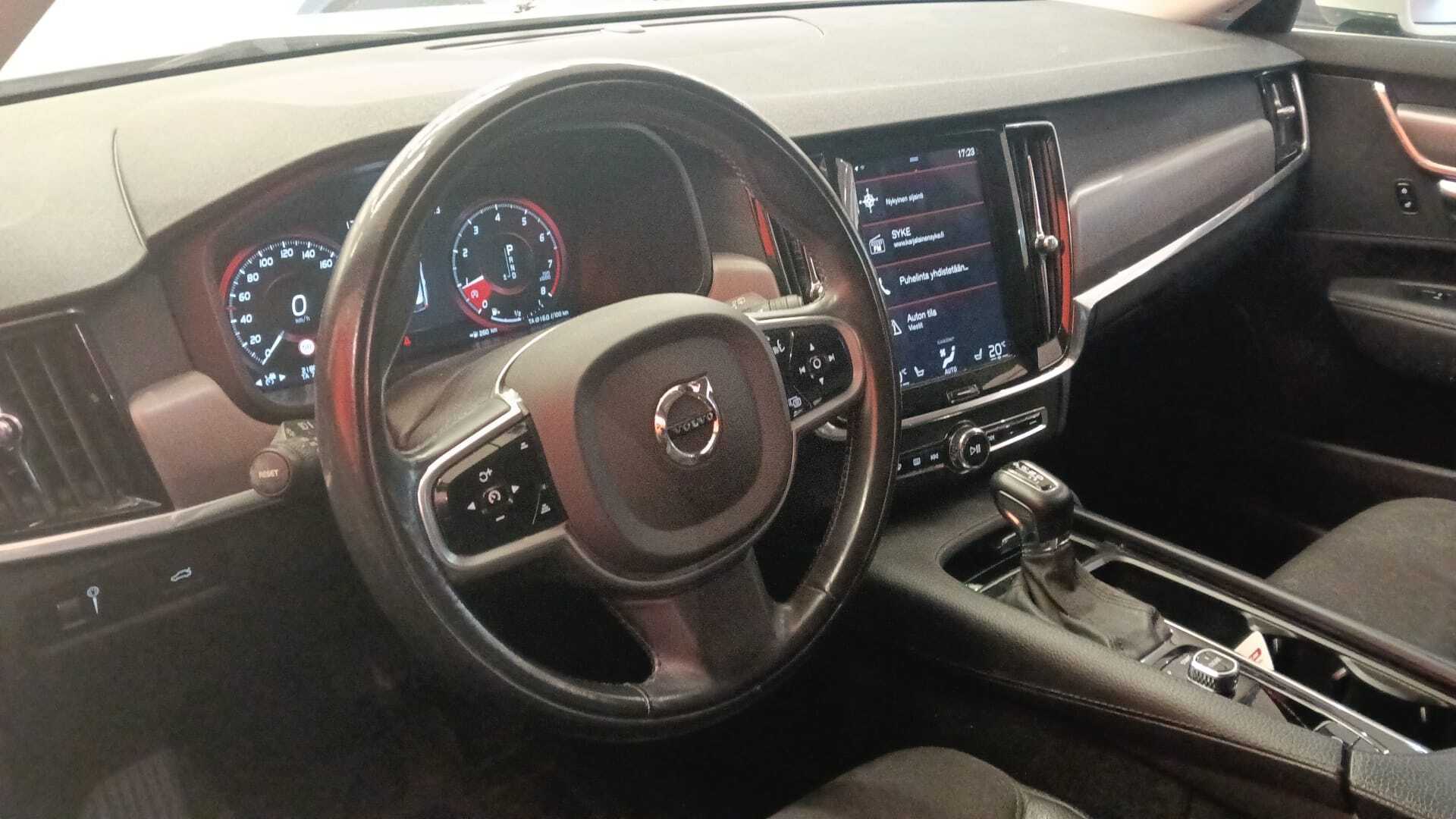 VOLVO V90 2017