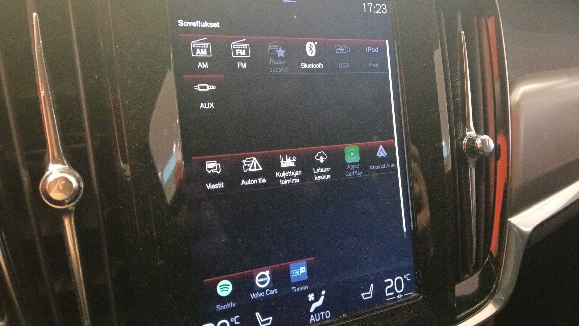 VOLVO V90 2017