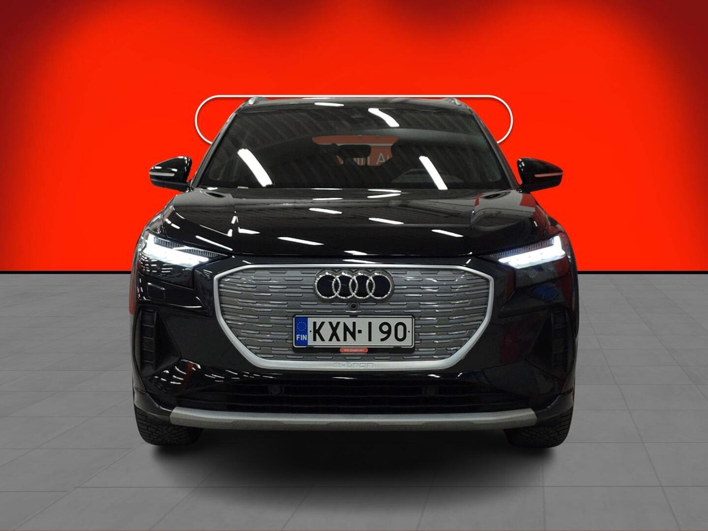 AUDI Q4 e-tron 2024
