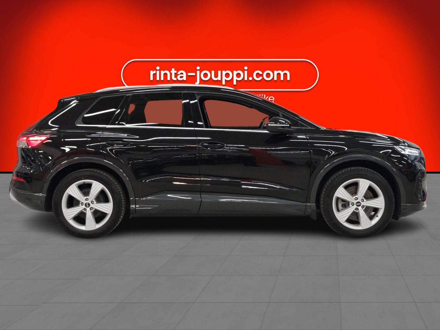 AUDI Q4 e-tron 2024