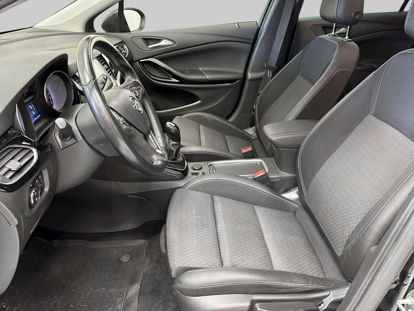 OPEL Astra 2017
