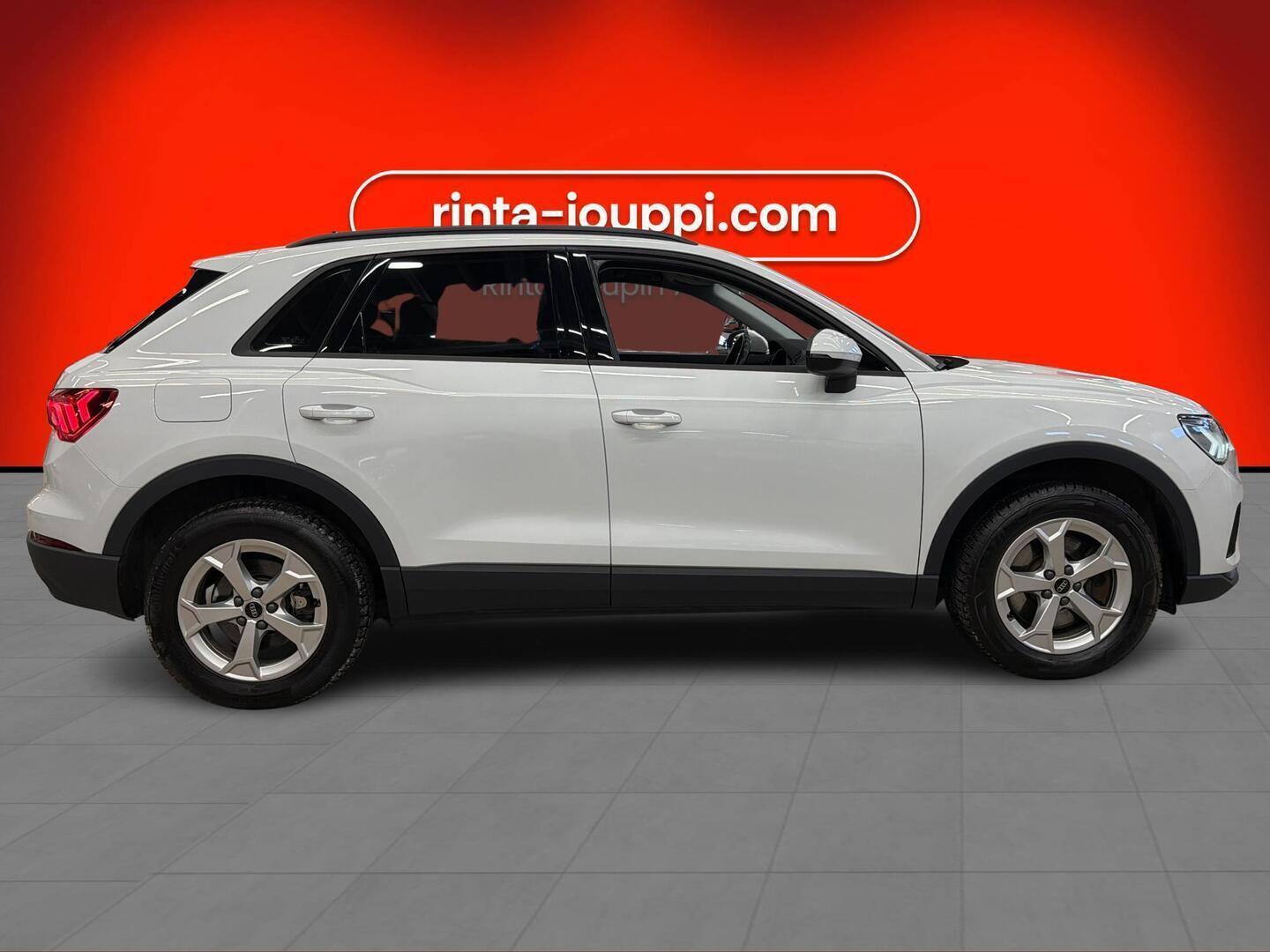 AUDI Q3 2023