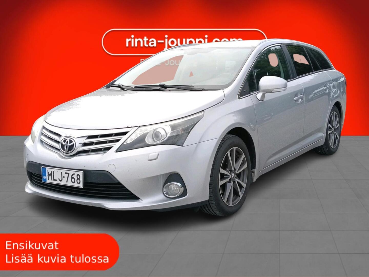 TOYOTA Avensis 2013