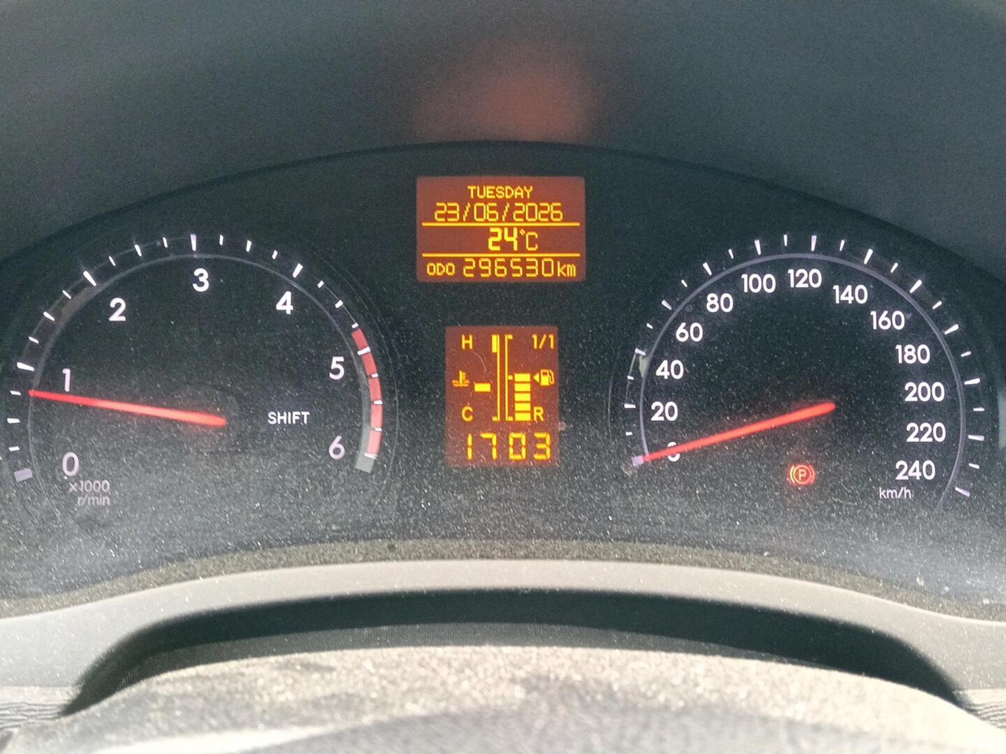 TOYOTA Avensis 2013