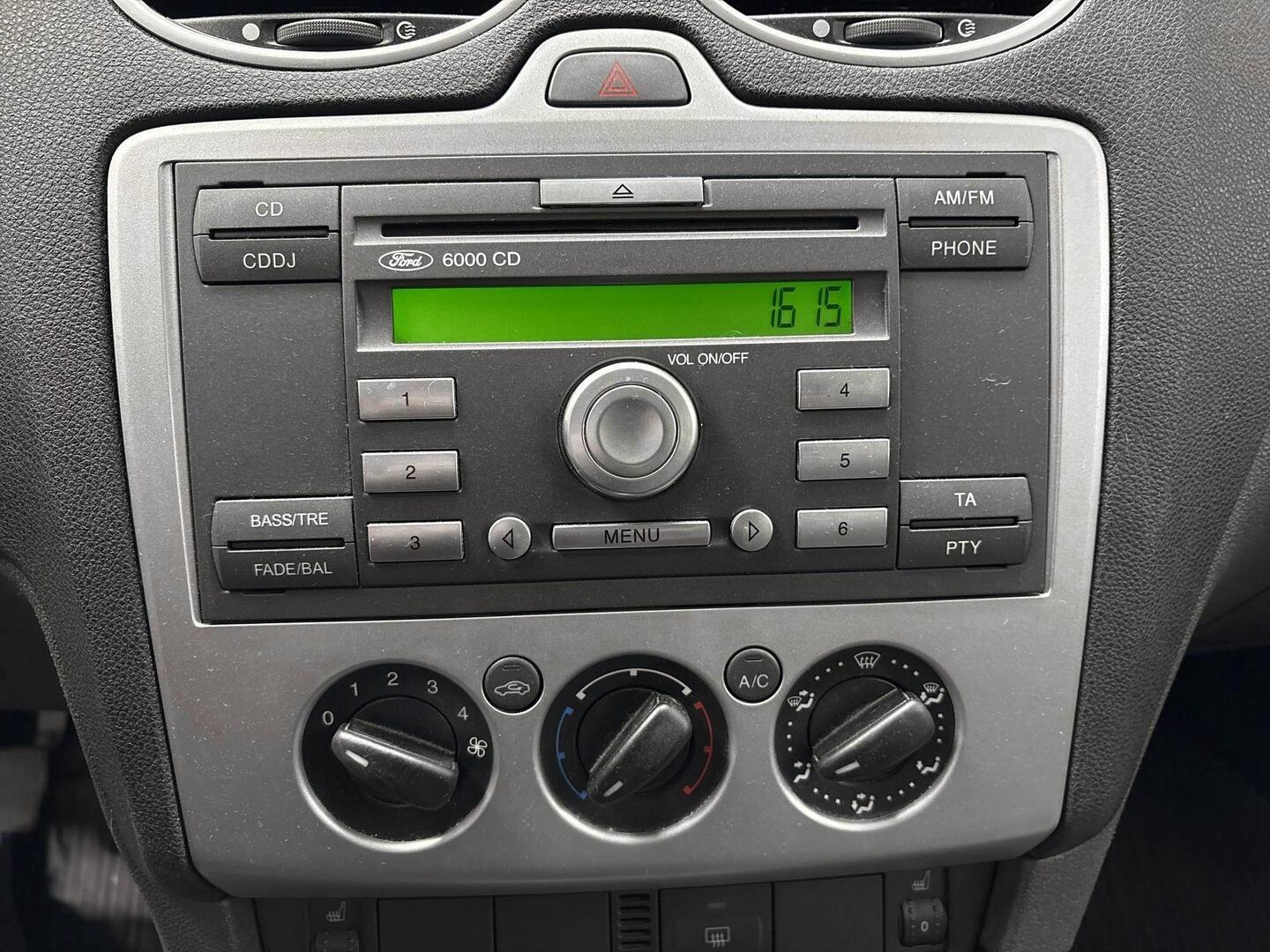 FORD Focus 2005