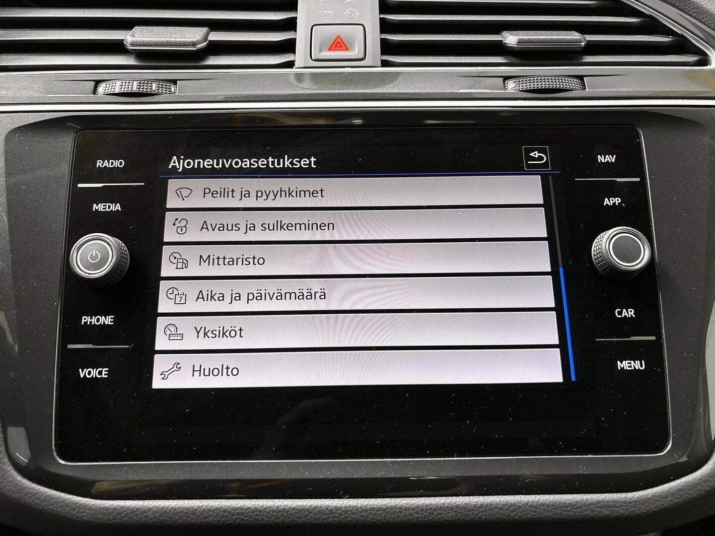 VOLKSWAGEN Tiguan 2022