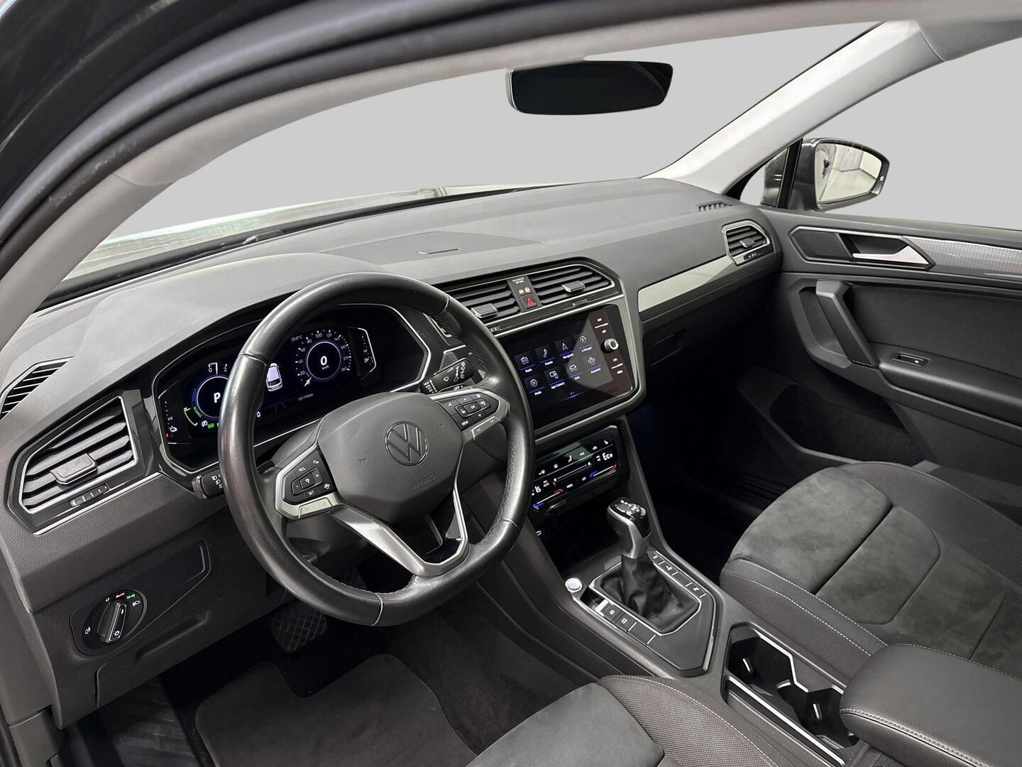 VOLKSWAGEN Tiguan 2022