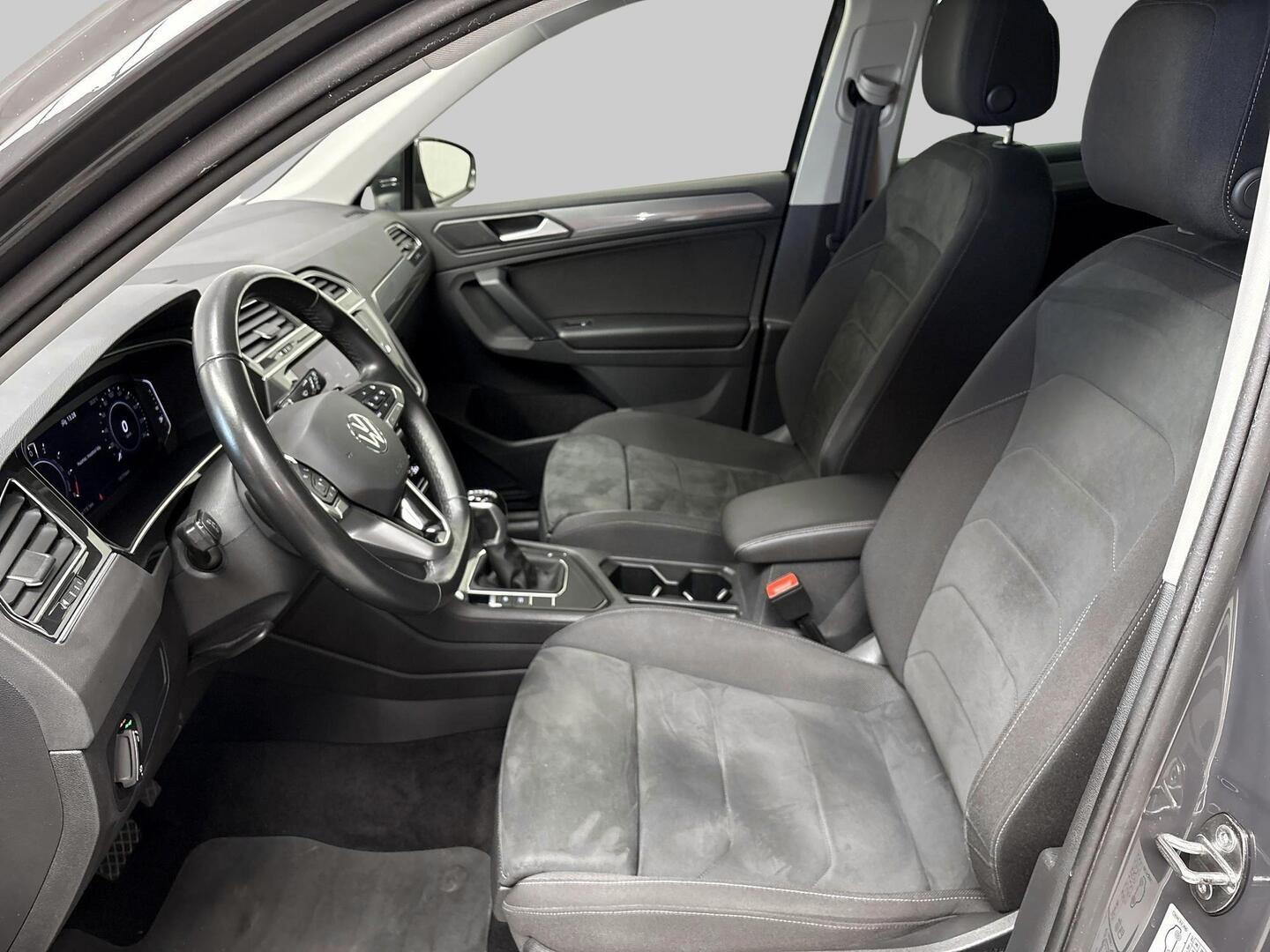VOLKSWAGEN Tiguan 2022
