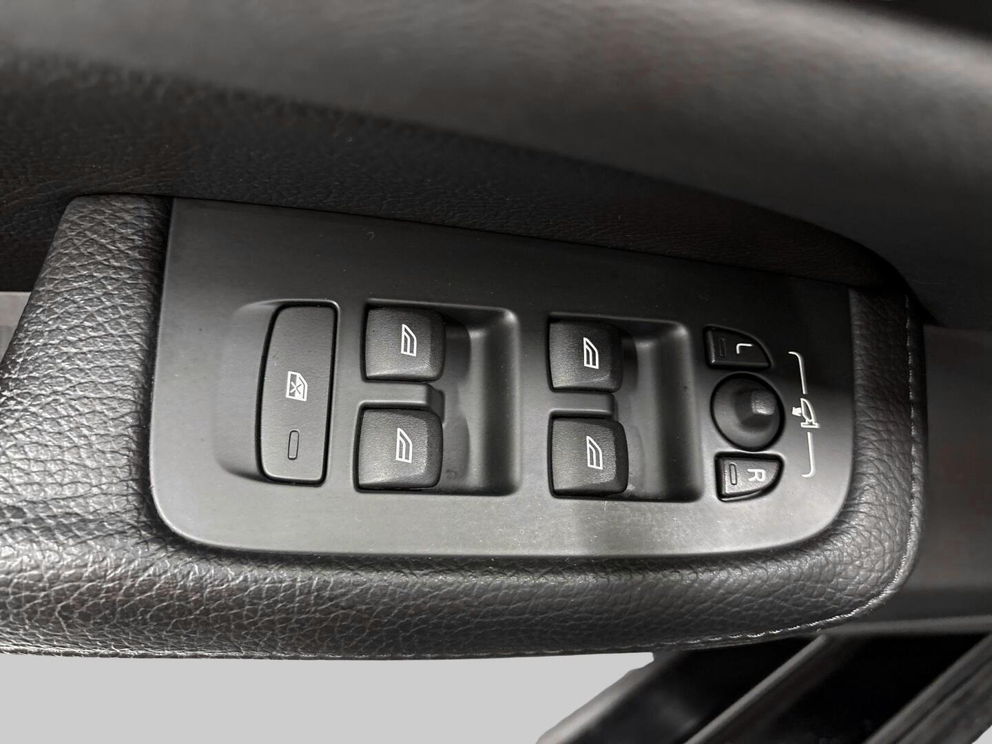 VOLVO V60 2019