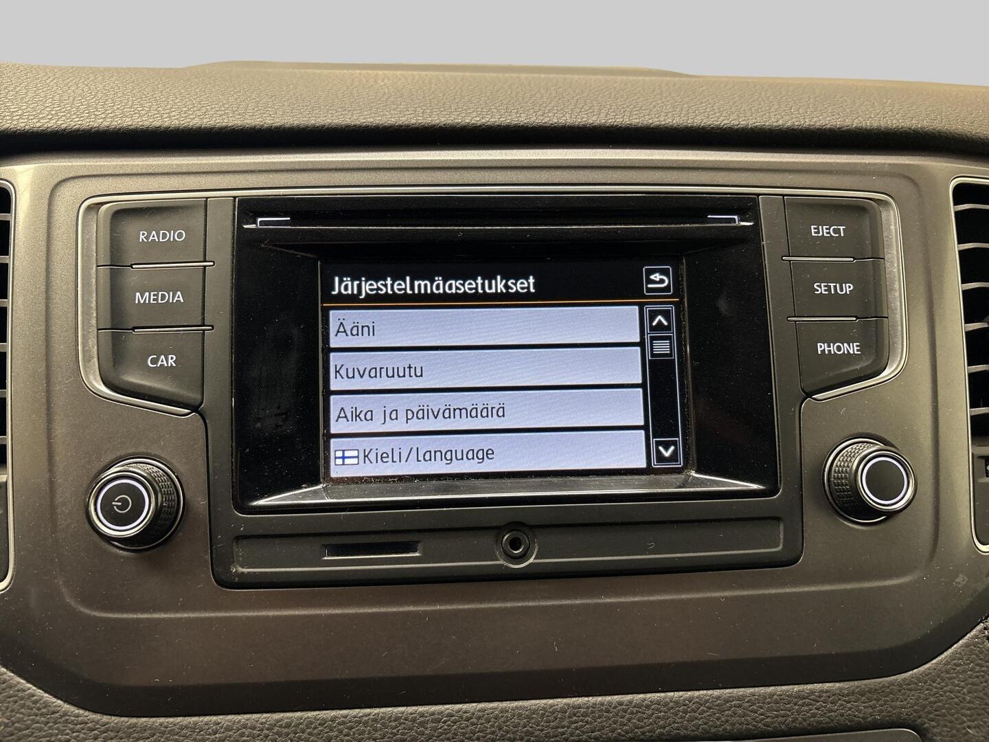 VOLKSWAGEN Golf Sportsvan 2016