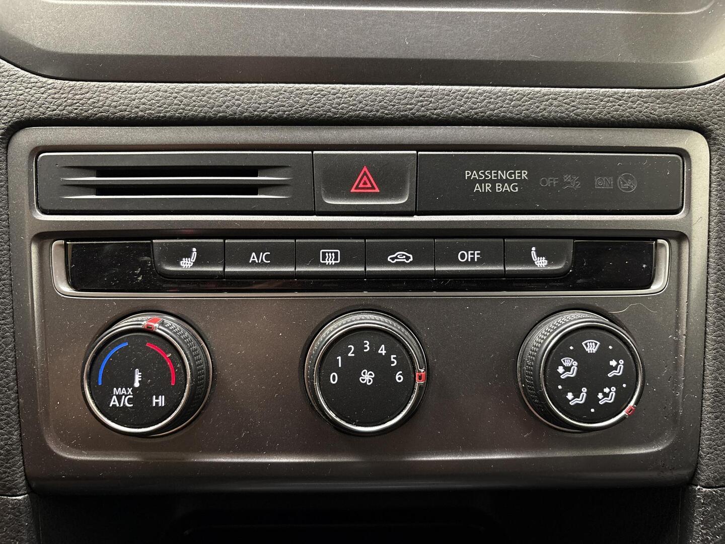 VOLKSWAGEN Golf Sportsvan 2016