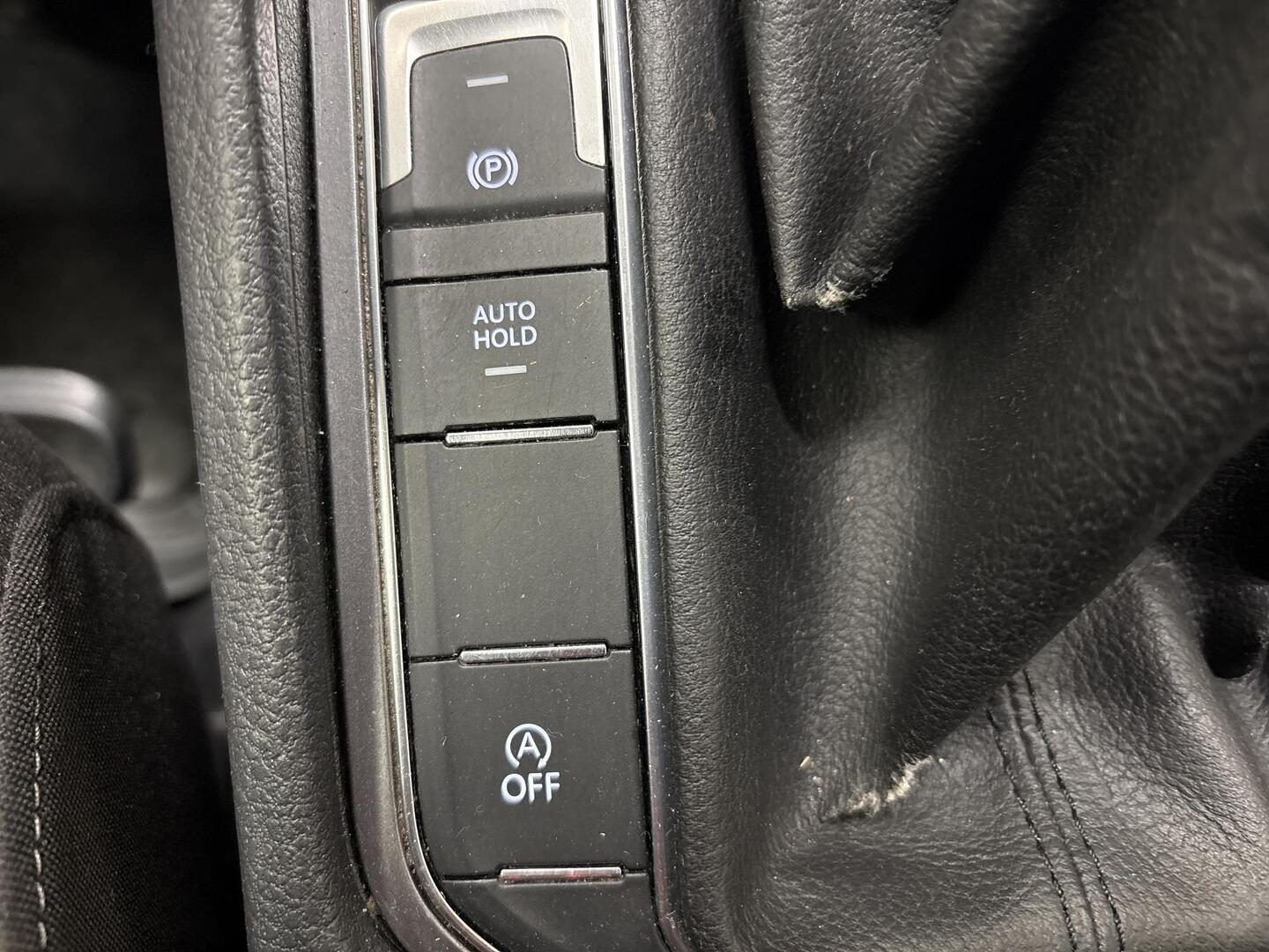 VOLKSWAGEN Golf Sportsvan 2016