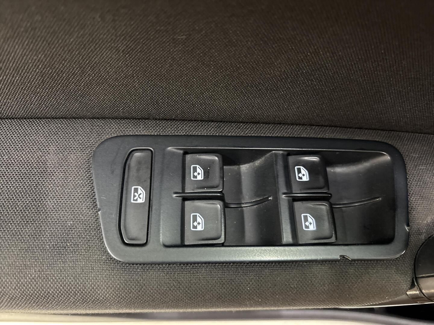 VOLKSWAGEN Golf Sportsvan 2016