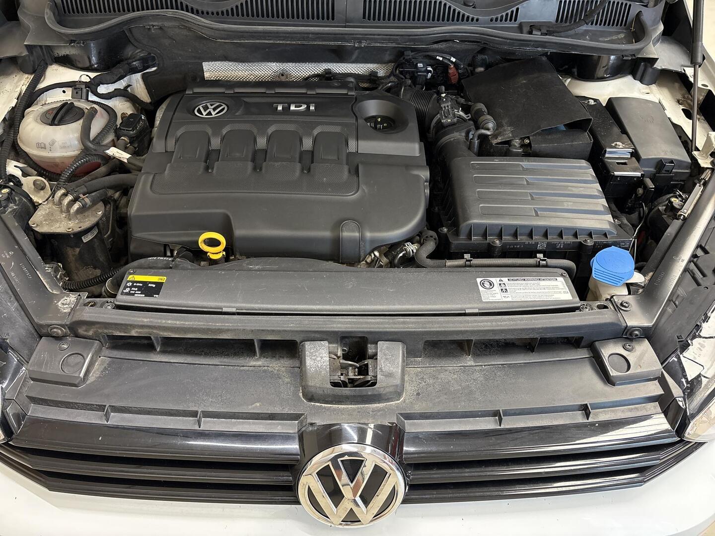 VOLKSWAGEN Golf Sportsvan 2016