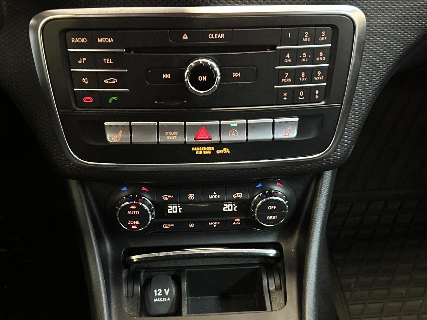 MERCEDES-BENZ A 2016