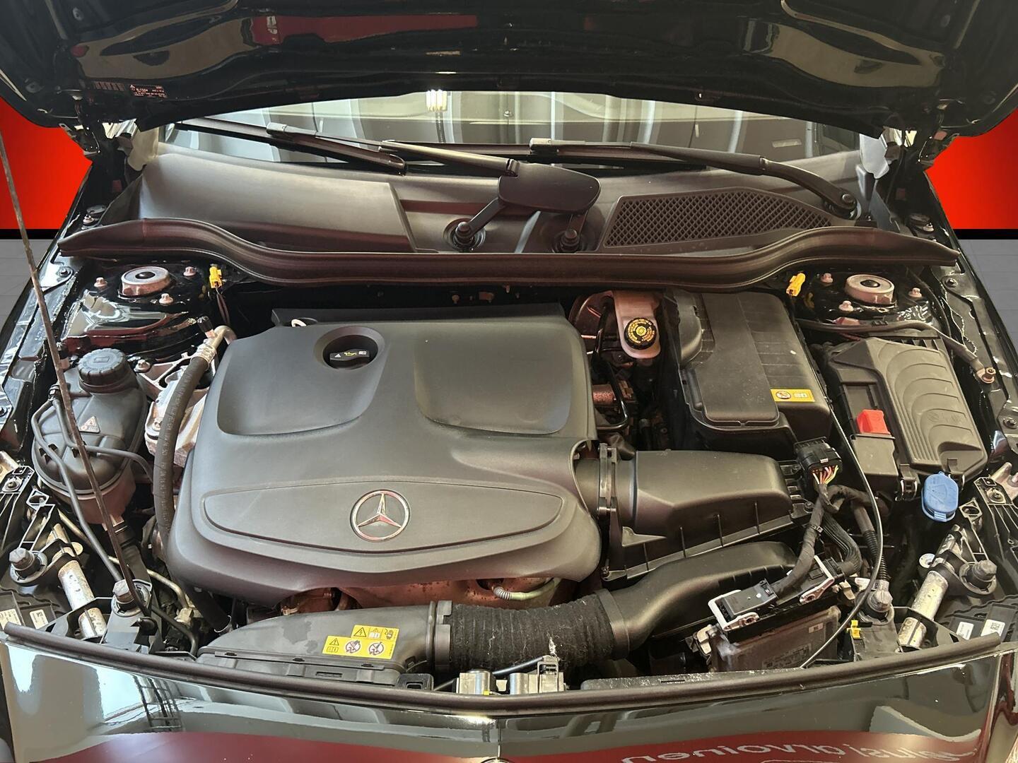 MERCEDES-BENZ A 2016