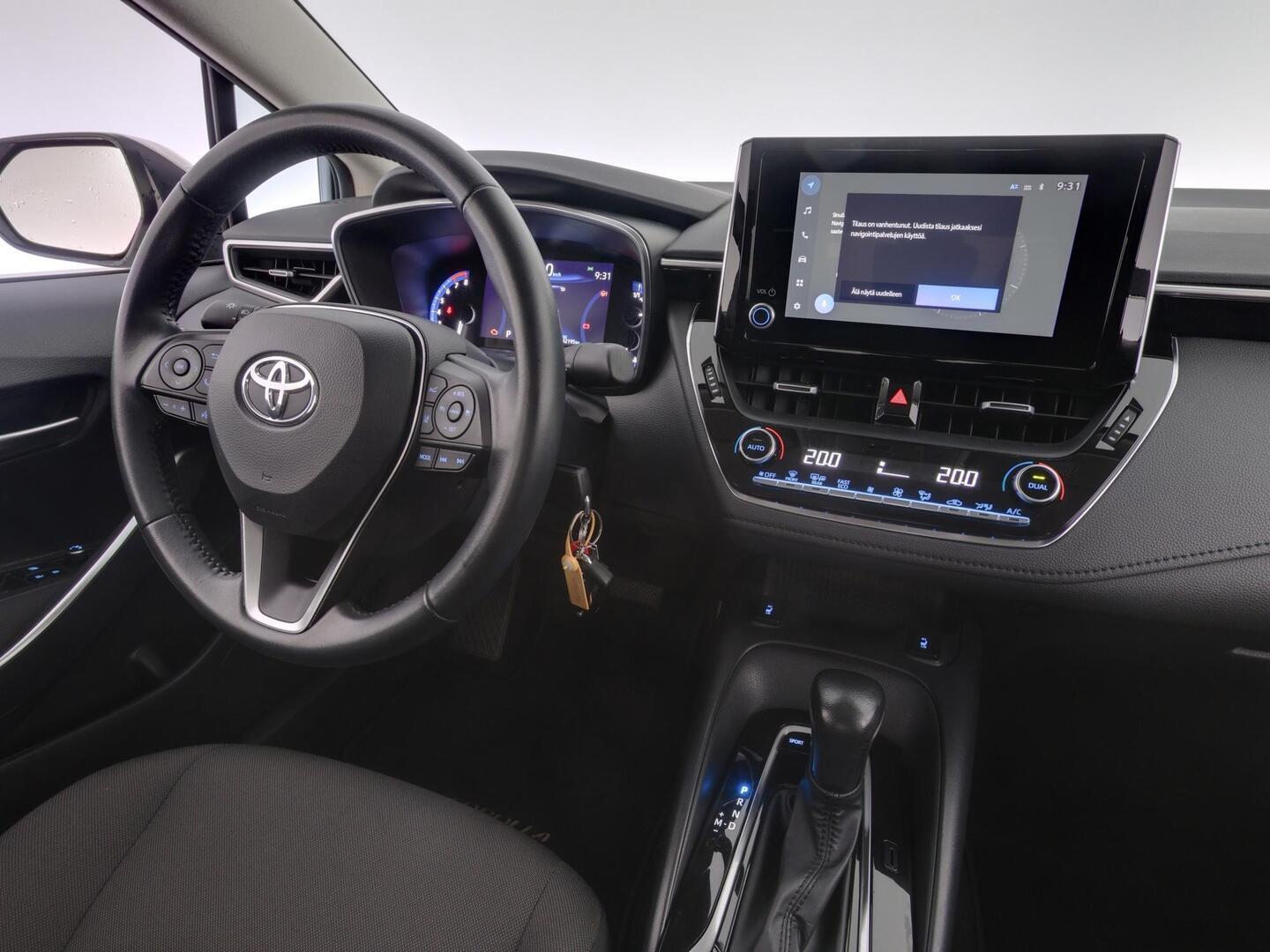 TOYOTA COROLLA 2023