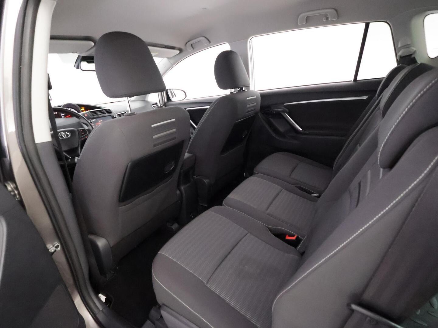 TOYOTA VERSO 2016