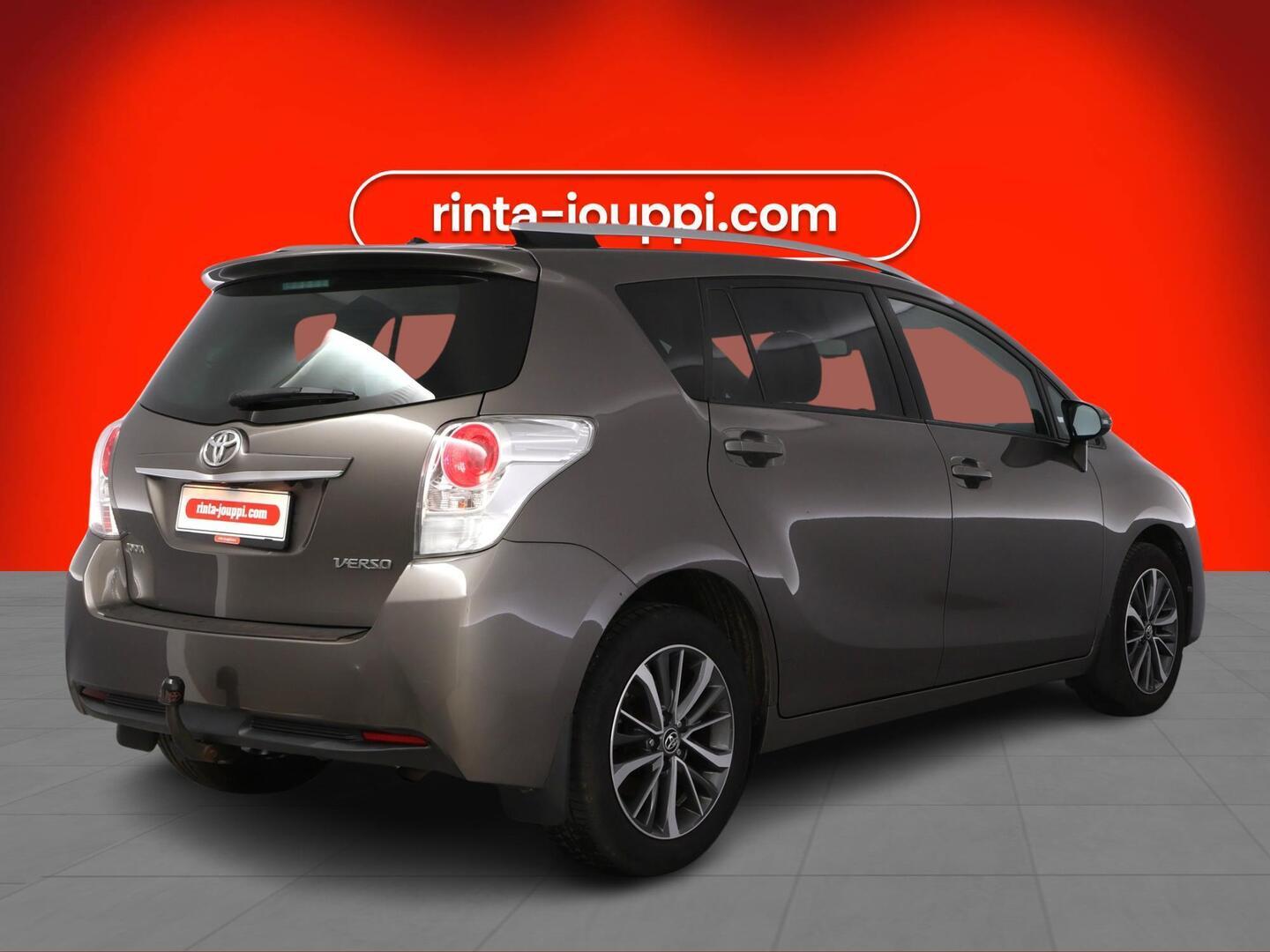 TOYOTA VERSO 2016