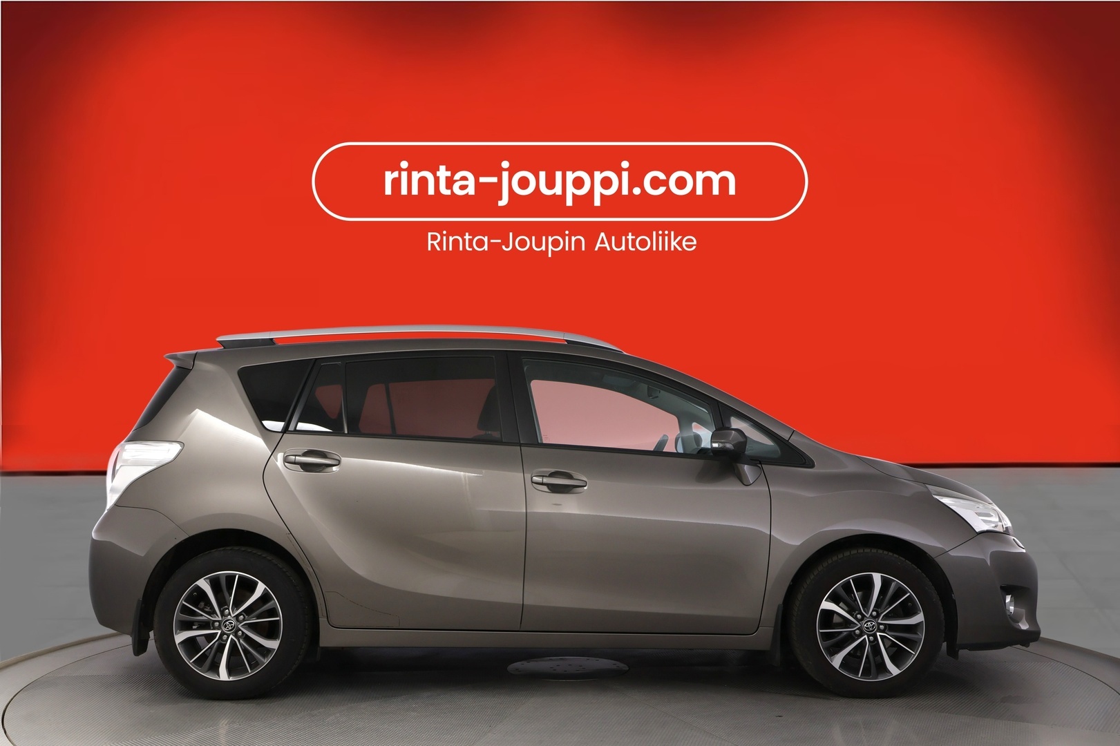TOYOTA VERSO 2016