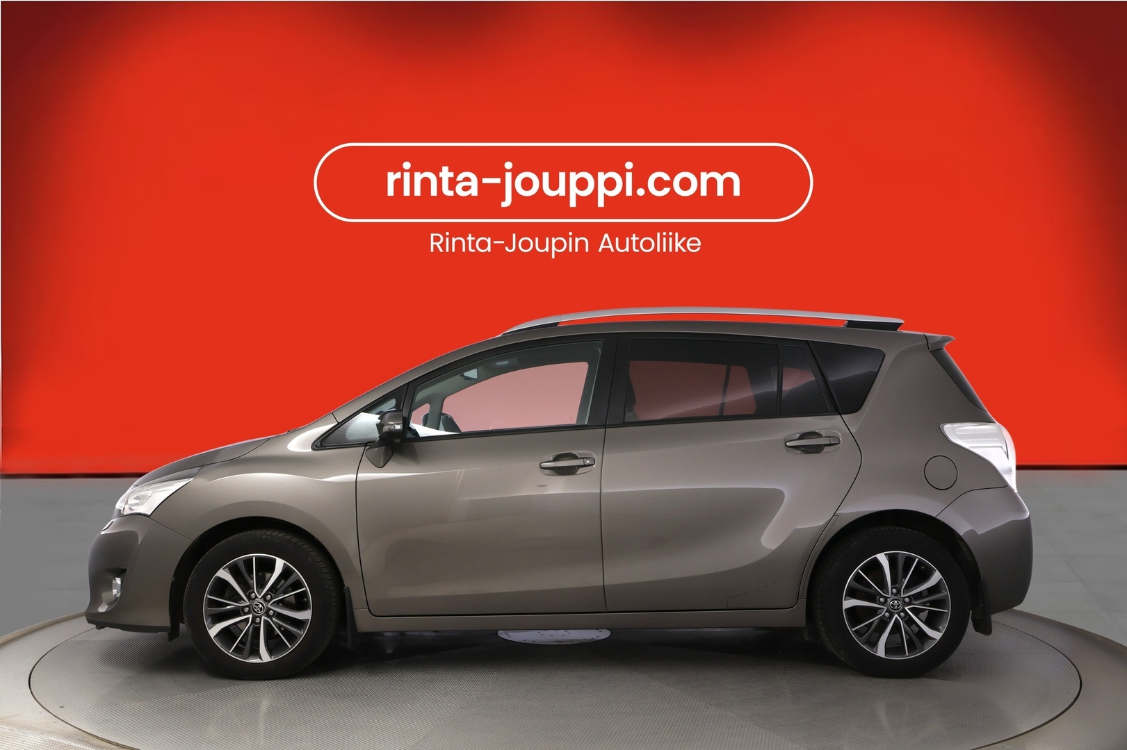 TOYOTA VERSO 2016