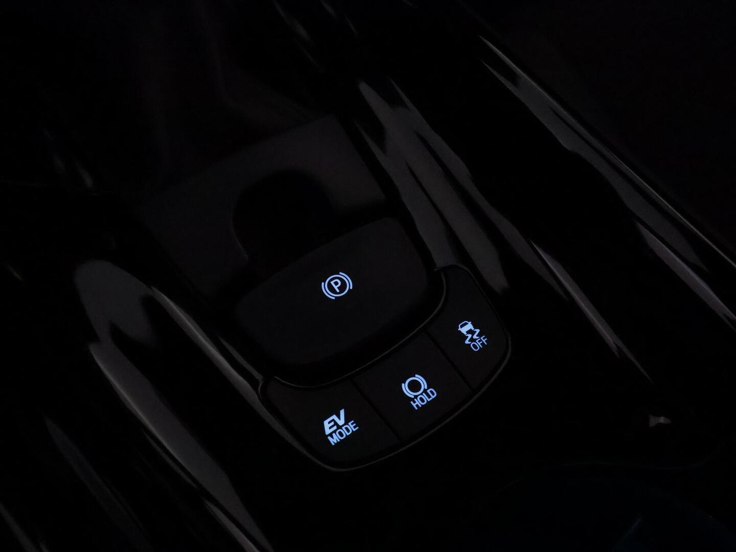 TOYOTA C-HR 2023