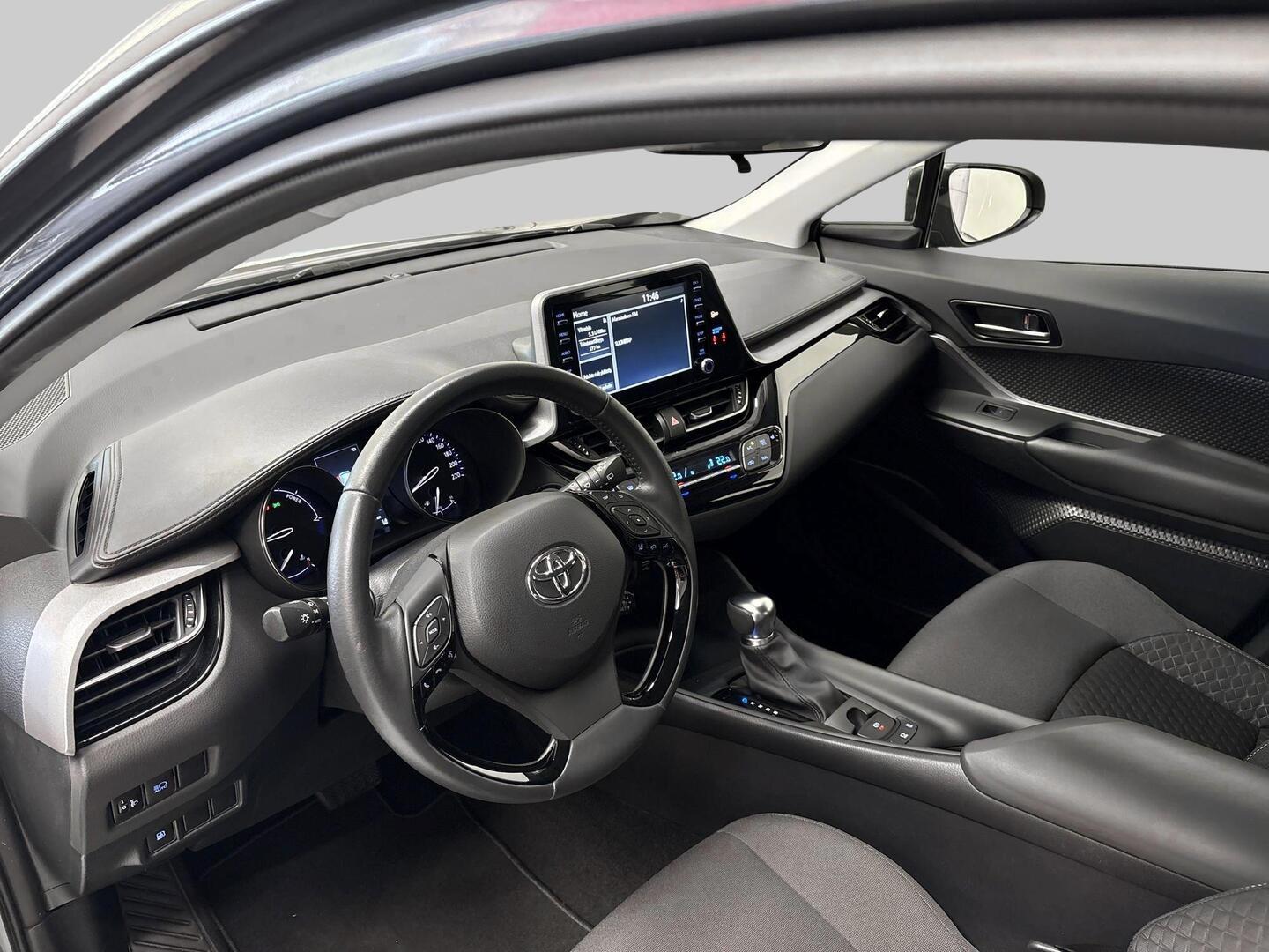 TOYOTA C-HR 2023