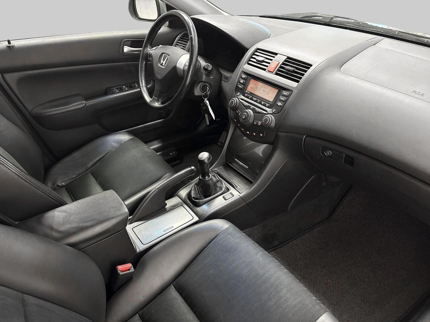 HONDA Accord 2003