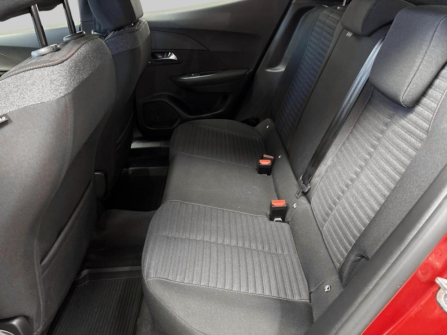 PEUGEOT 2008 2023