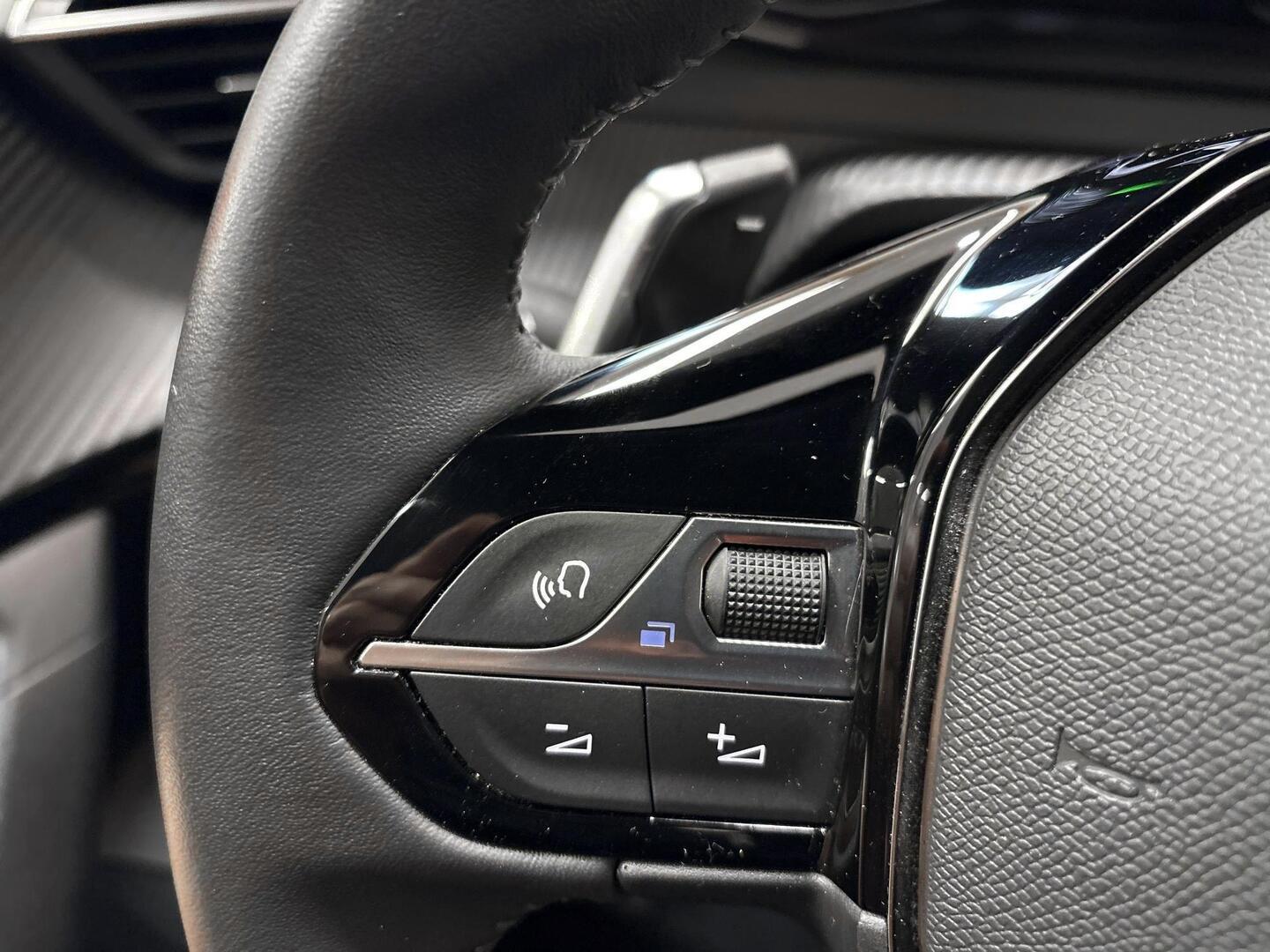 PEUGEOT 2008 2023