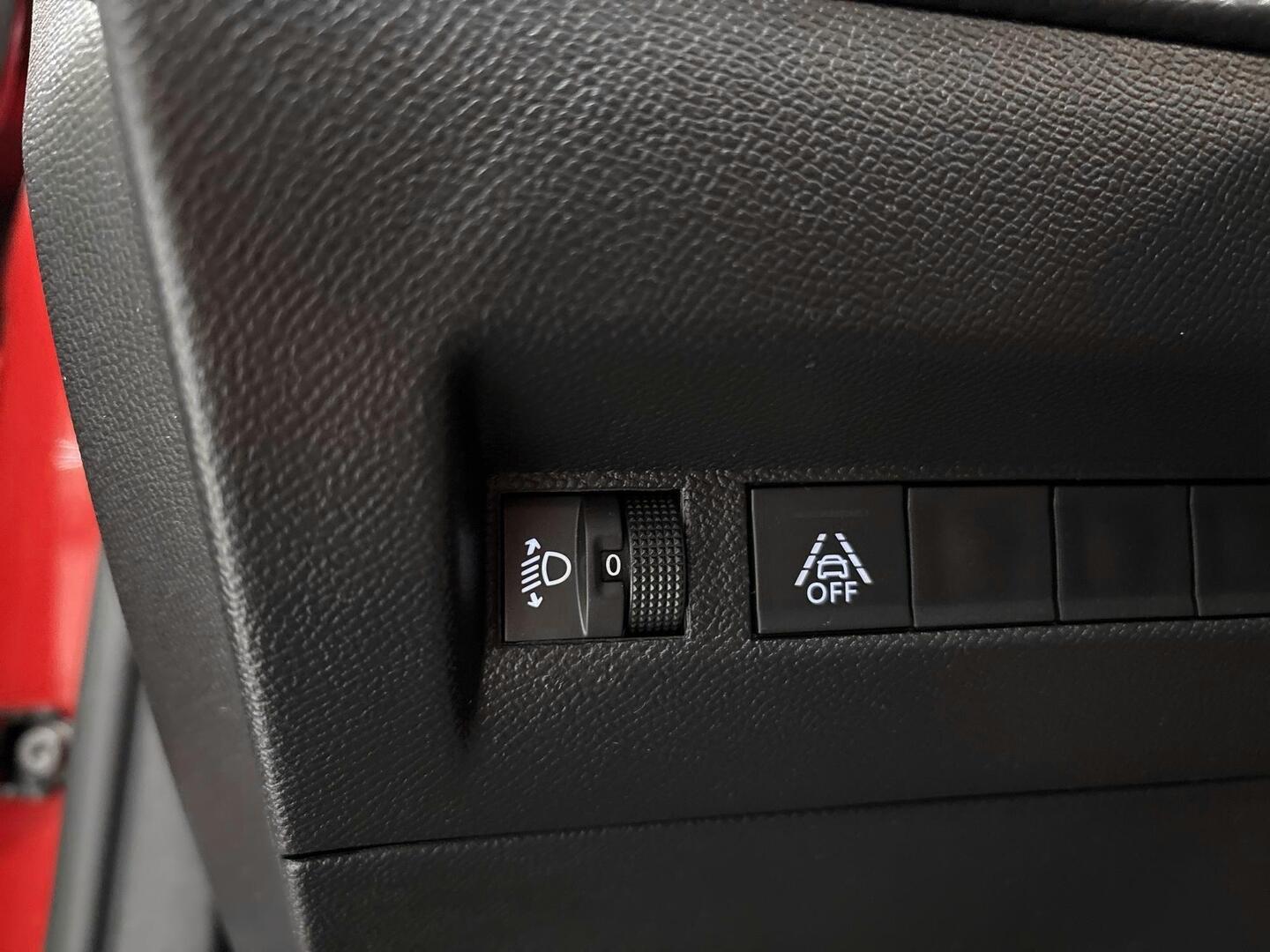 PEUGEOT 2008 2023