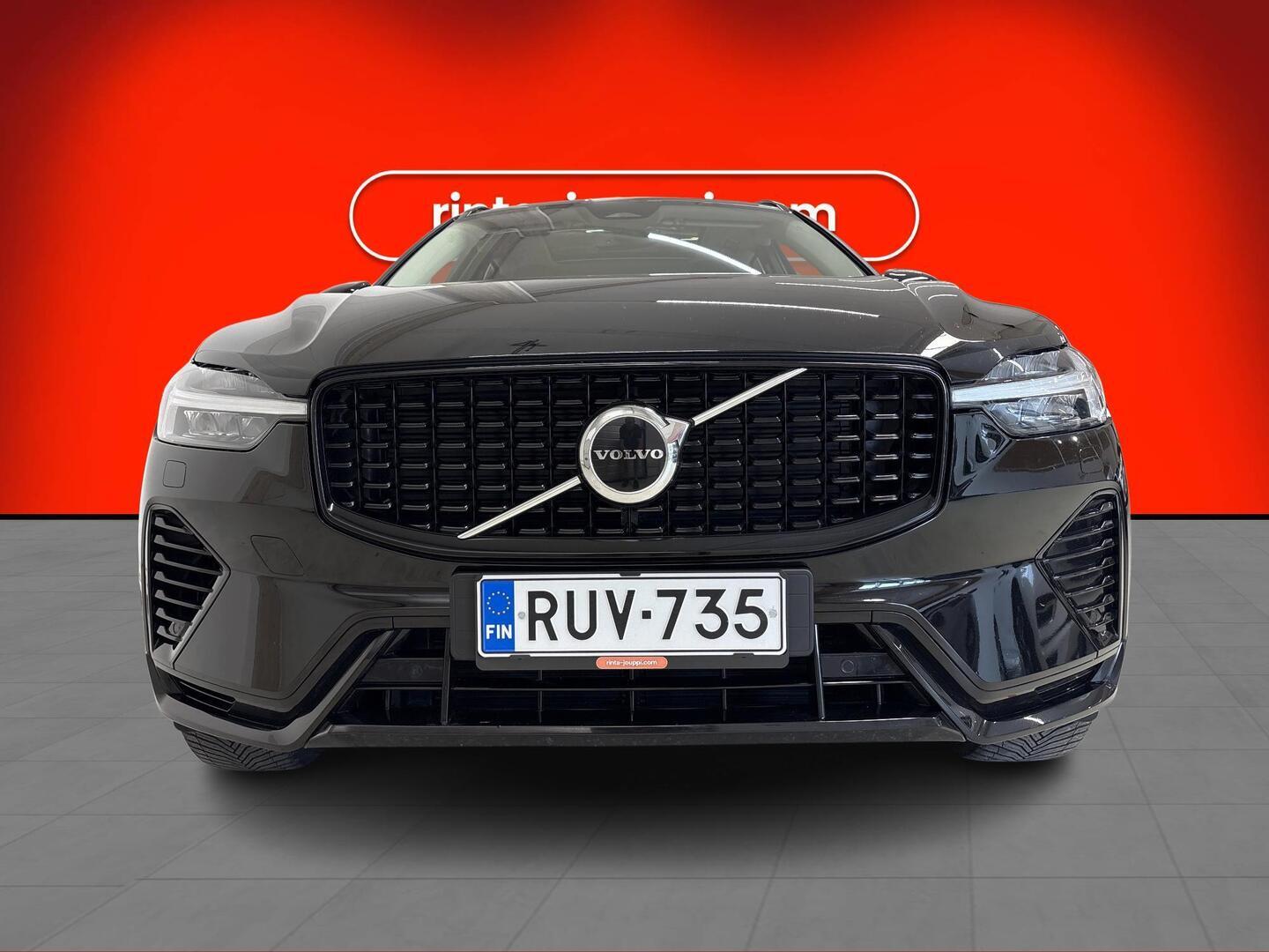 VOLVO XC60 2023