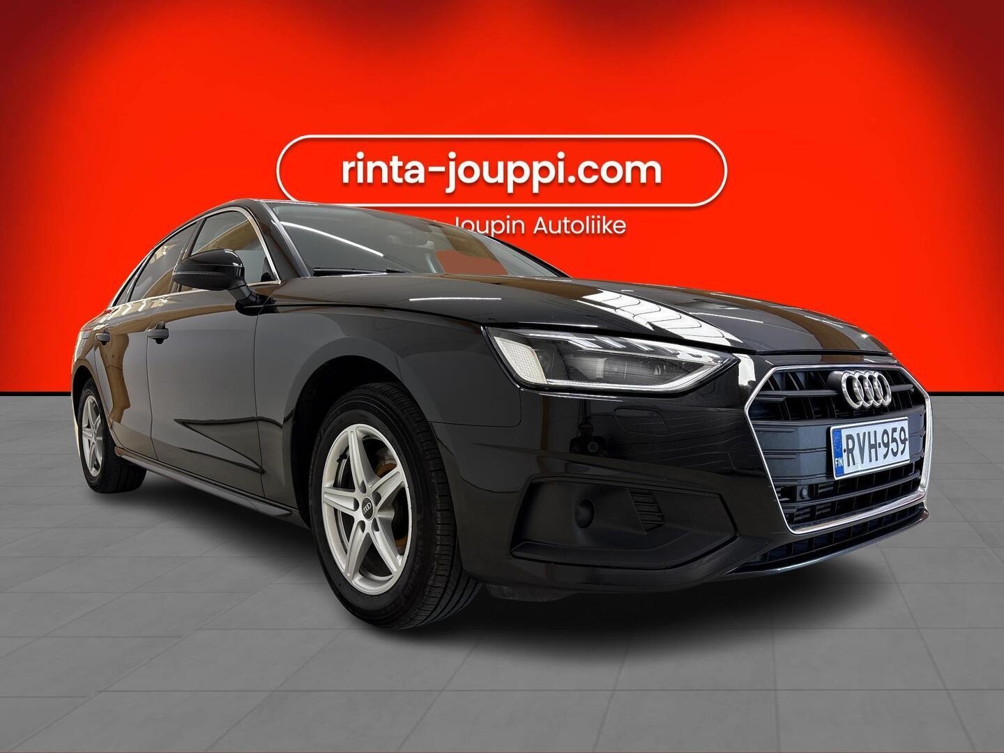 AUDI A4 2023