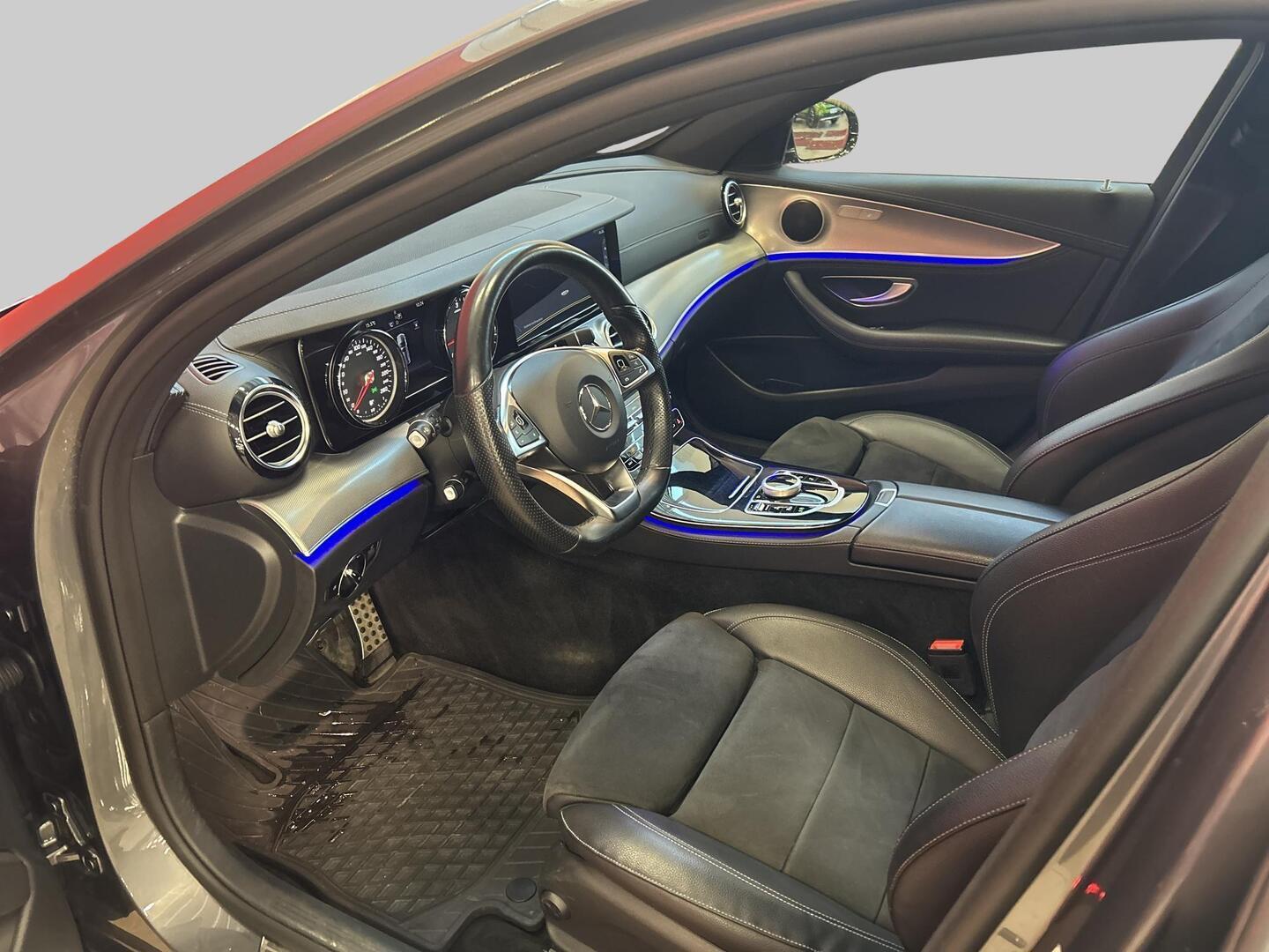 MERCEDES-BENZ E 2019