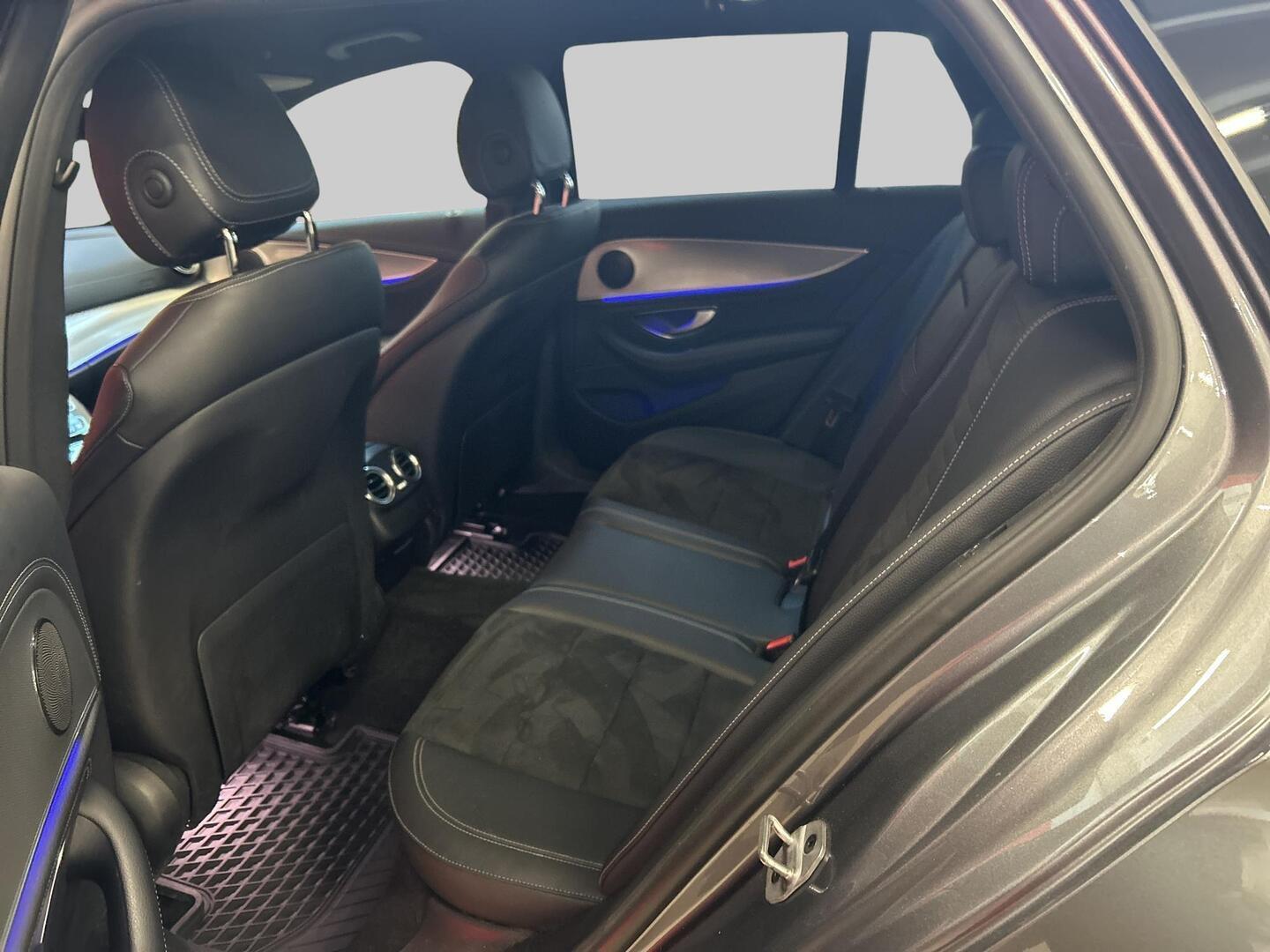 MERCEDES-BENZ E 2019