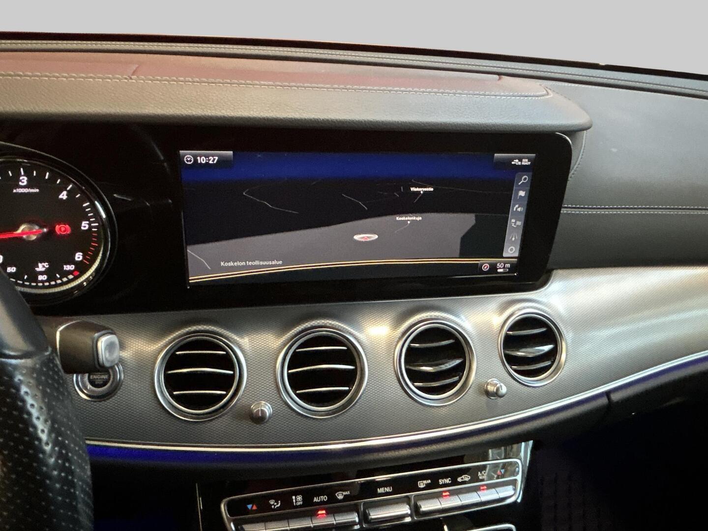 MERCEDES-BENZ E 2019