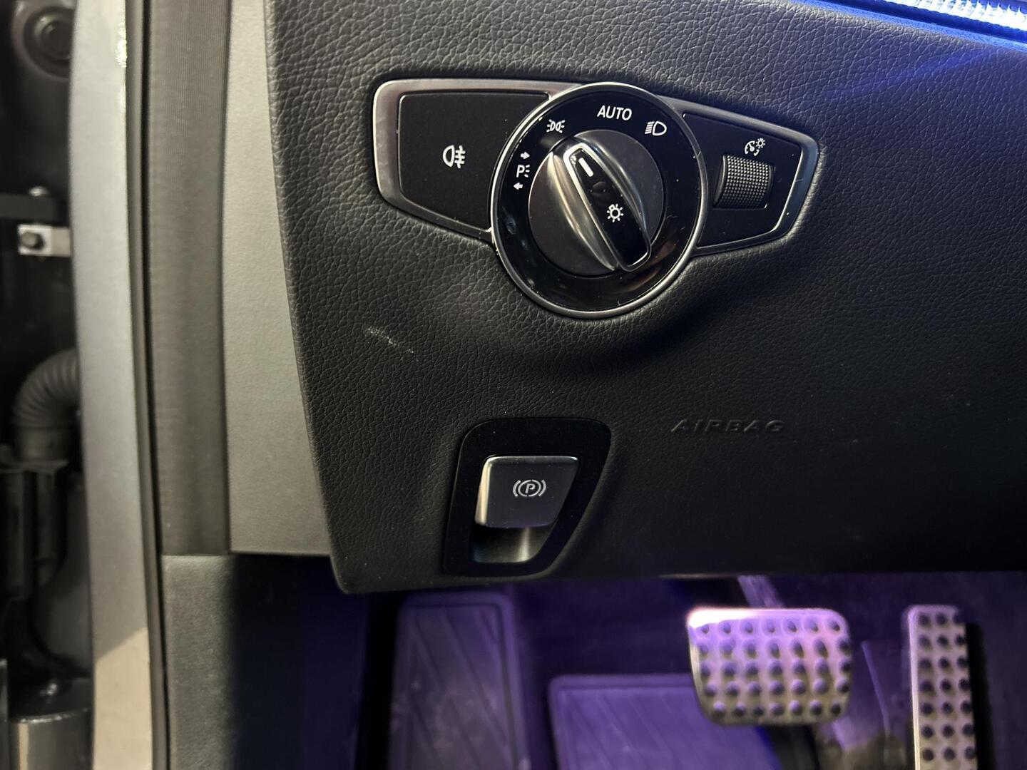 MERCEDES-BENZ E 2019