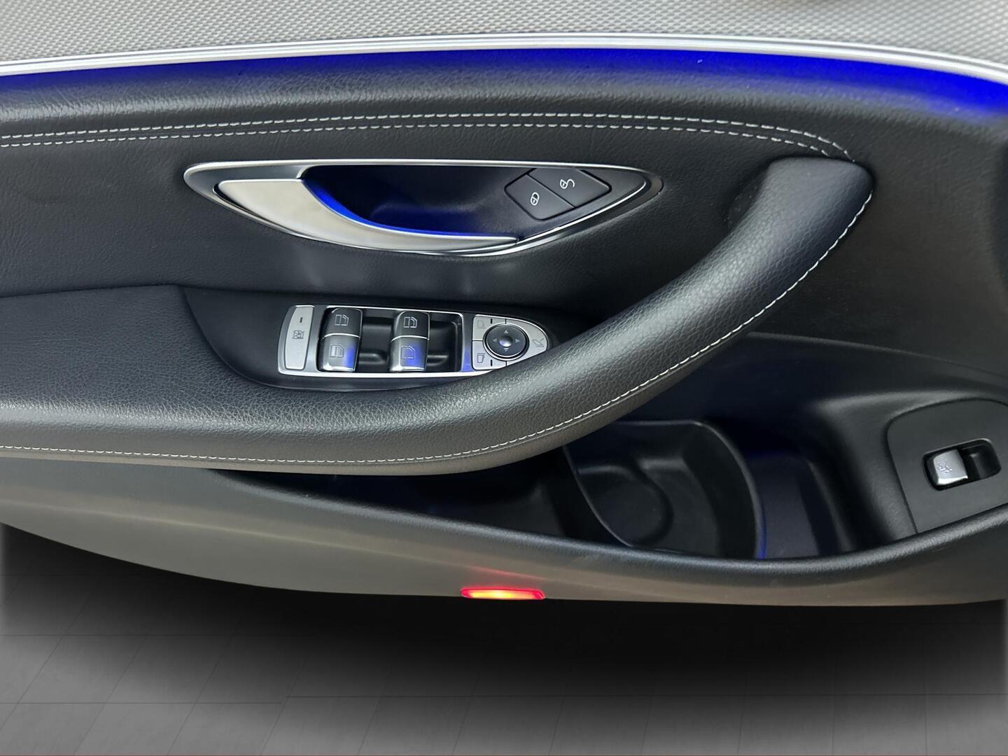 MERCEDES-BENZ E 2019