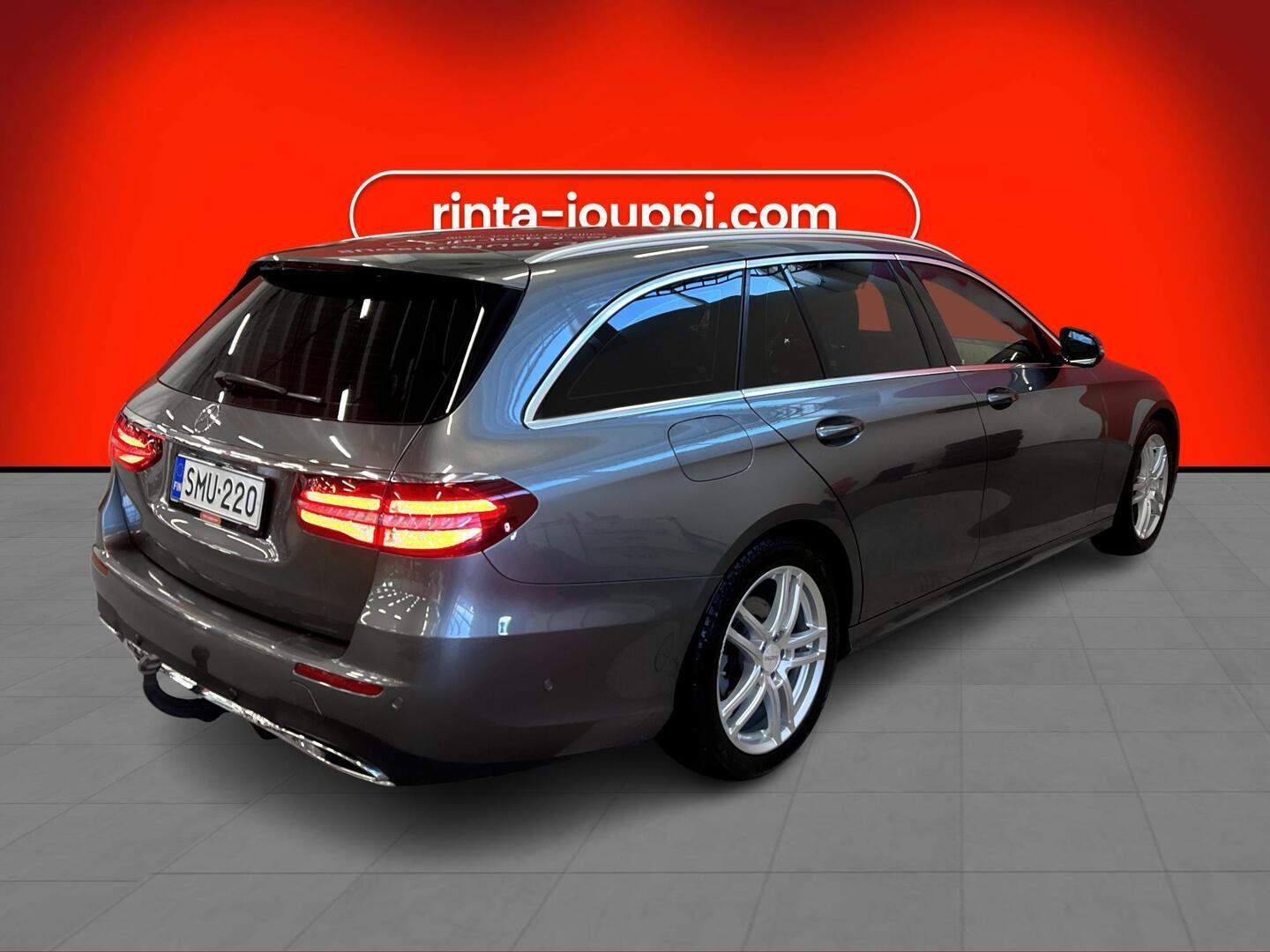 MERCEDES-BENZ E 2019