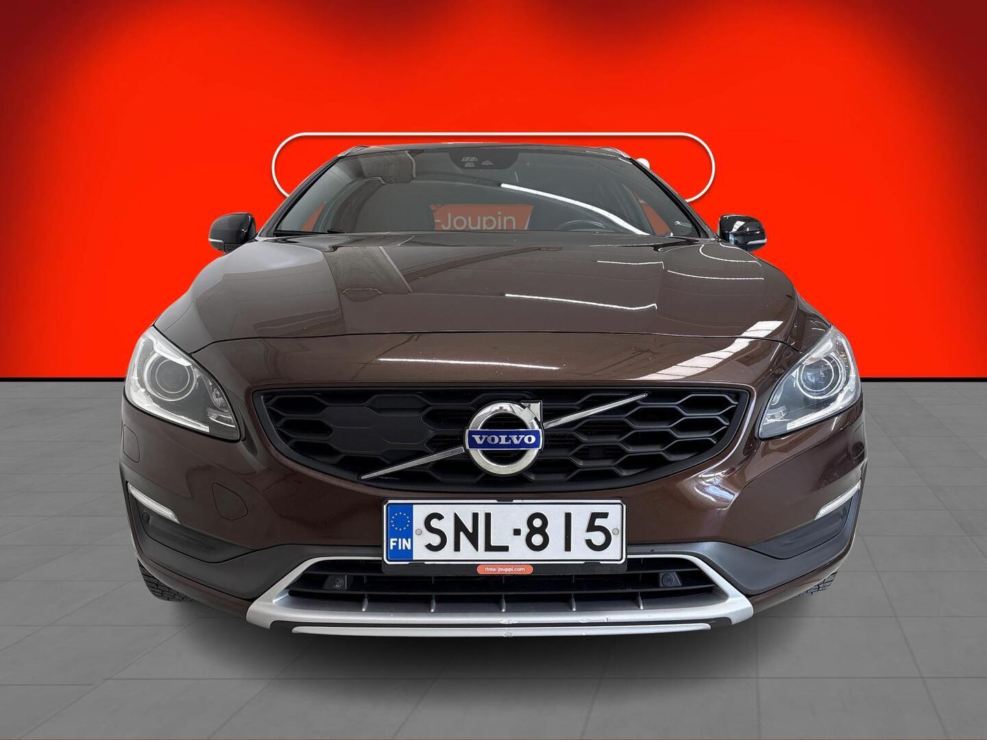 VOLVO V60 Cross Country 2016