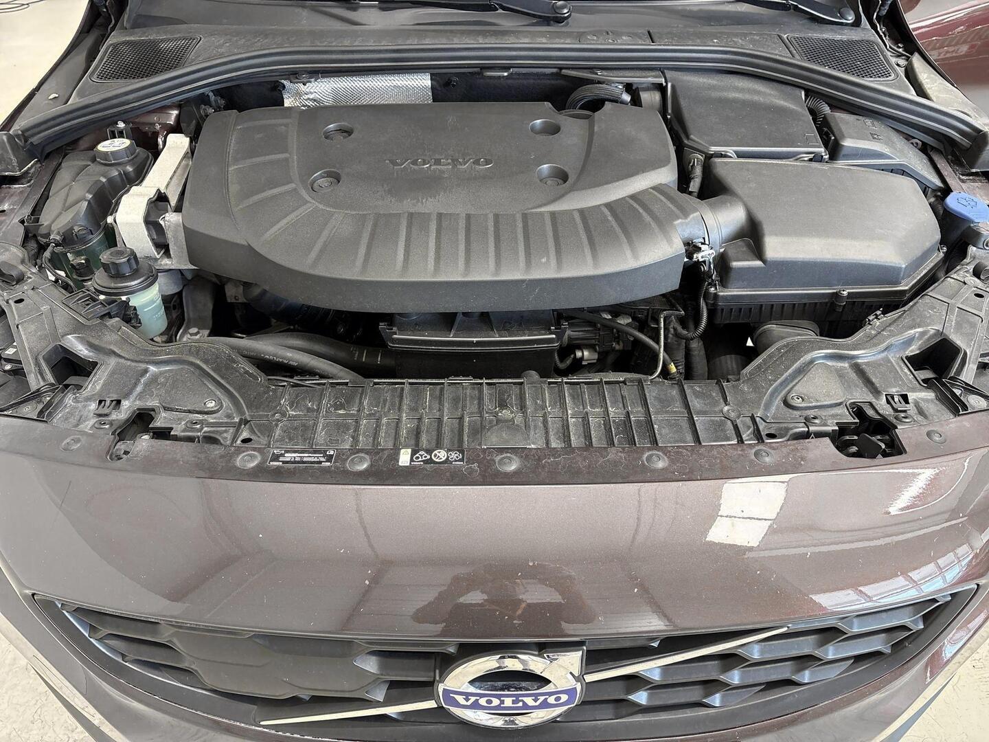 VOLVO V60 Cross Country 2016