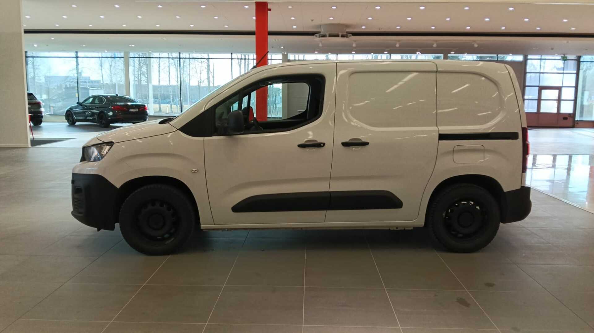 PEUGEOT Partner 2023