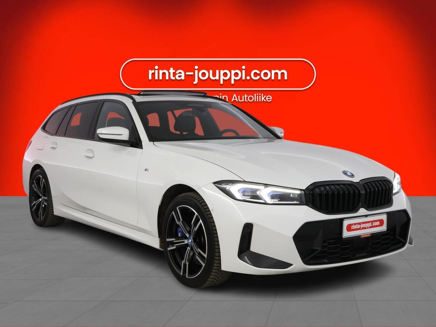 BMW 330 2024